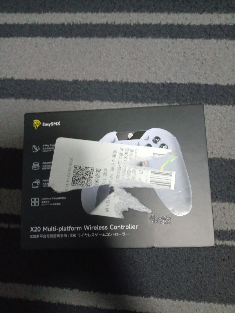 X20 Multi-platform wireless controller (Category: Controllers) located in Singapore. Submitted by usernkmamp0s (Listing ID 1465315140, Image 1). Description: This is the controller and it is connect with Bluetooth .