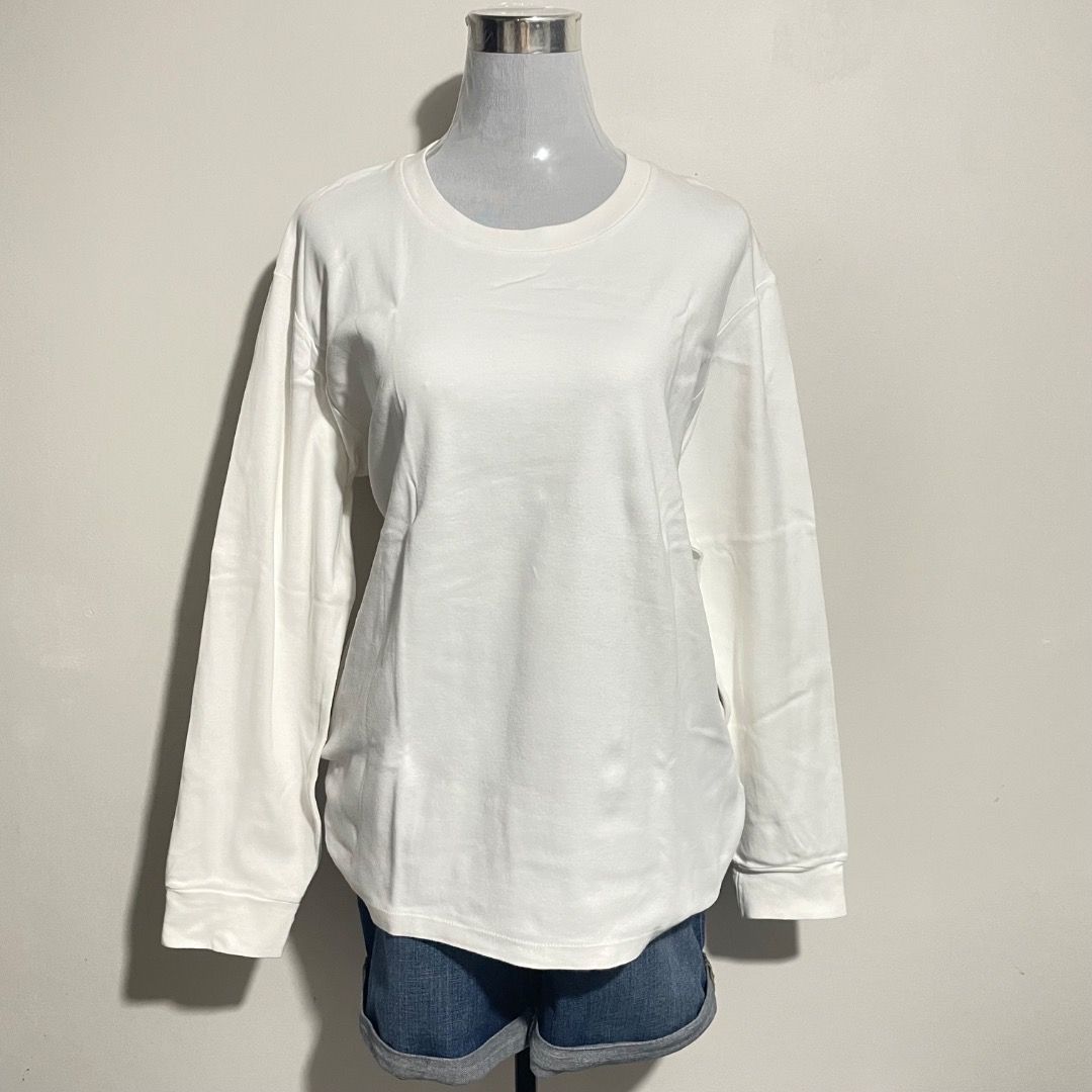 XL Uniqlo Cotton Longsleeves (Category: Longsleeves) located in Bacolor. Submitted by chicn_classy (Listing ID 1465243530, Image 1). Description: .