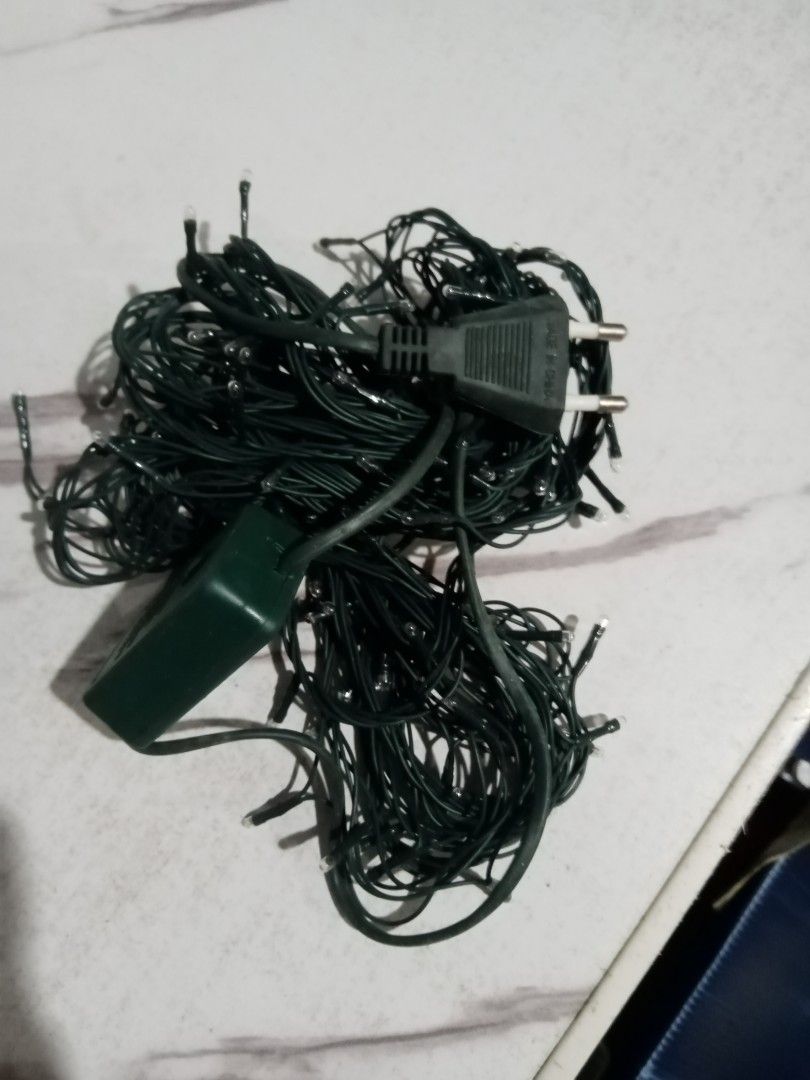 Xmas light (Category: Other Home Decor) located in Caloocan City. Submitted by highlanderstore (Listing ID 1465171762, Image 2). Description: 220v.