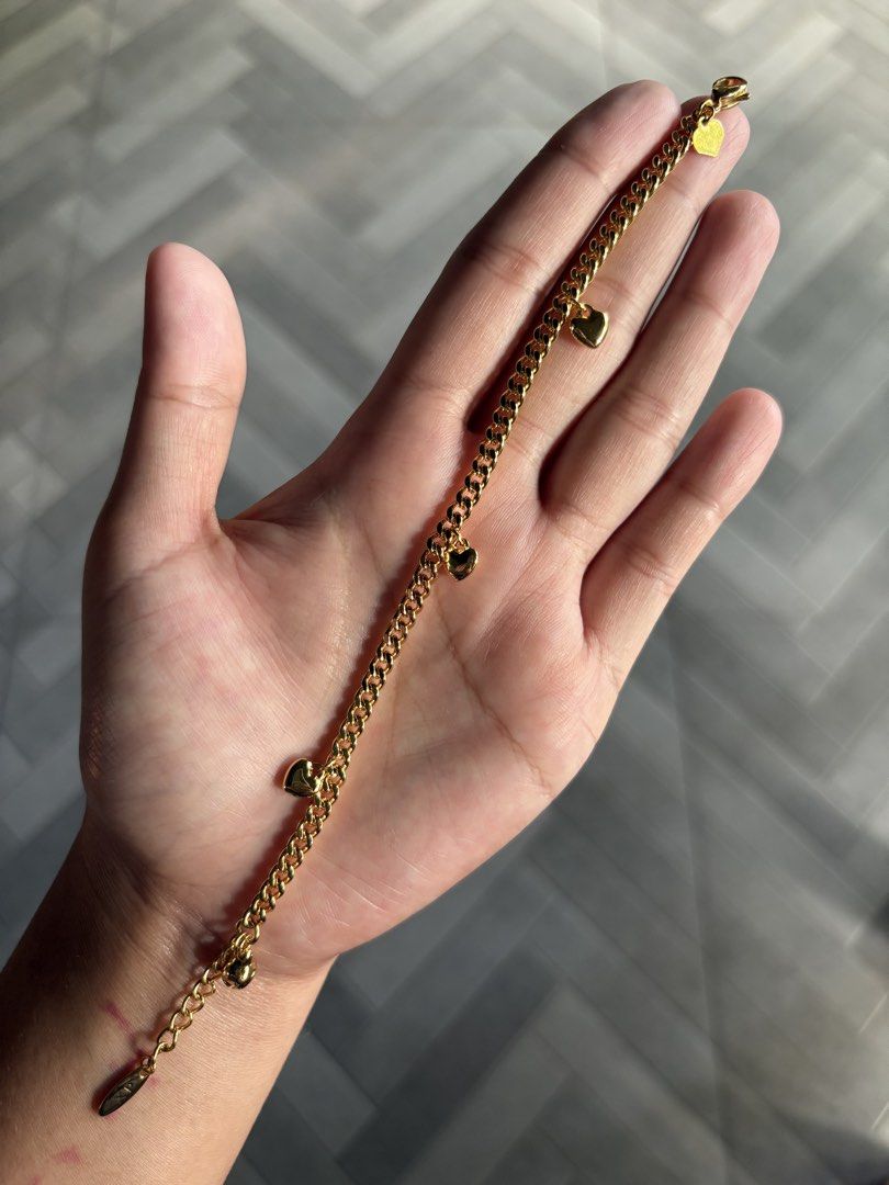 xuping bracelet (Category: Other Accessories) located in Batangas. Submitted by cjchelseamm (Listing ID 1465216356, Image 1). Description: yellow gold setting.