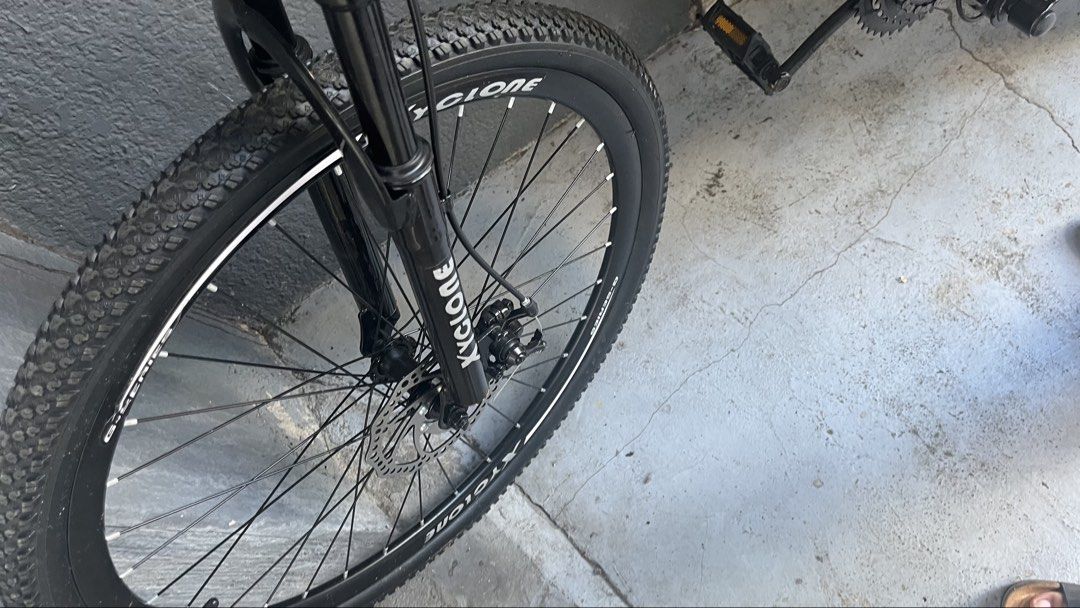 Xyclone Mountain Bike G-Series (Category: Bicycles) located in Los Banos. Submitted by jammiebarr85433 (Listing ID 1465221320, Image 3). Description: Selling my Xyclone Mountain Bike (G-Series), barely used. Bought it recently but realized I can’t keep up with regular biking, so letting it go to someone who’ll actually make use of it. :>Everything in good condition (gagamitin na lang) :>Free helmet and bike lock Reason for selling: Busy sa school
