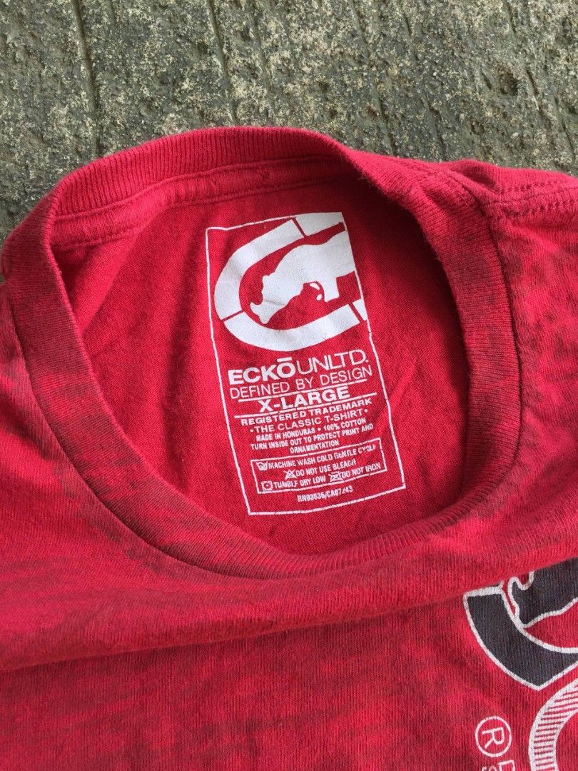 Y2k Ecko Shirt (Category: Tshirts & Polo Shirts ) located in Calamba. Submitted by mysticcat-5ccee5 (Listing ID 1465261327, Image 3). Description: 📌y2k Ecko Shirt Size XL 8/10 Cr Excellent to Good Condition Sign of usage only 💸349 FreeShip.