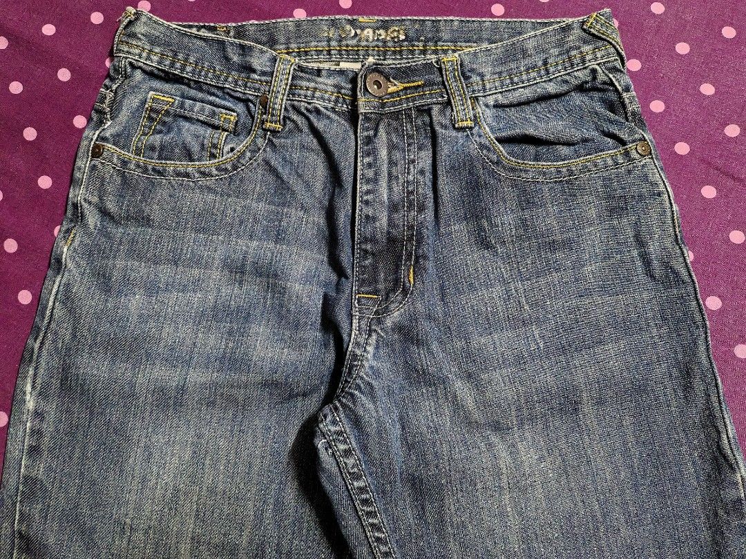 Y2K Flypaper Boot Cut (Category: Jeans) located in San Juan City. Submitted by reddvelasquez4298 (Listing ID 1465174144, Image 3). Description: Y2K Flypaper Boot Cut 27 Waistline 9 Thigh 8.5 Leg Hole 34.5 Length Good Condition No issues 800 pesos PM.