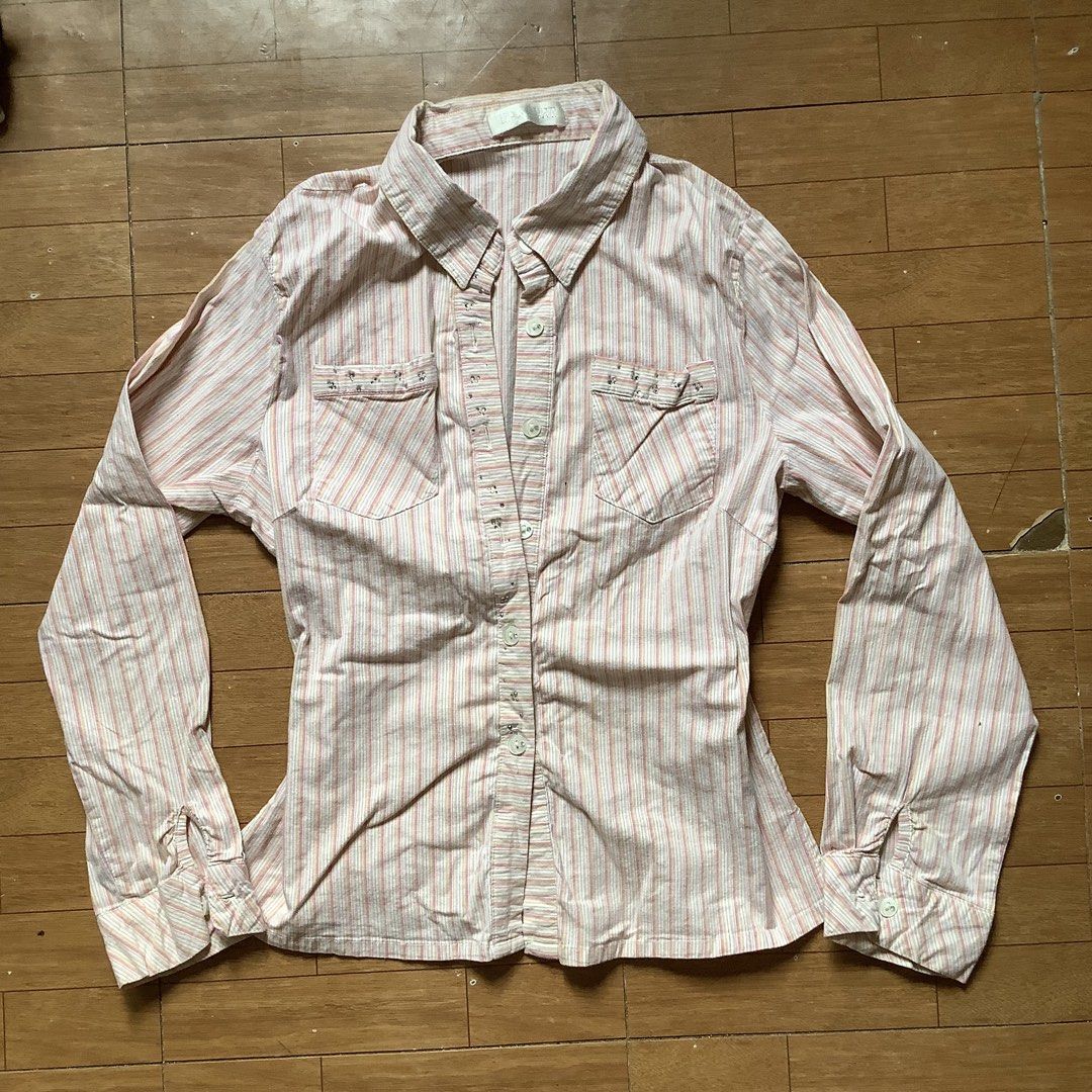 Y2k pink pinstripes longsleeve top (Category: Longsleeves) located in Santa Rosa. Submitted by lilyestrell (Listing ID 1465175457, Image 1). Description: size: medium.
