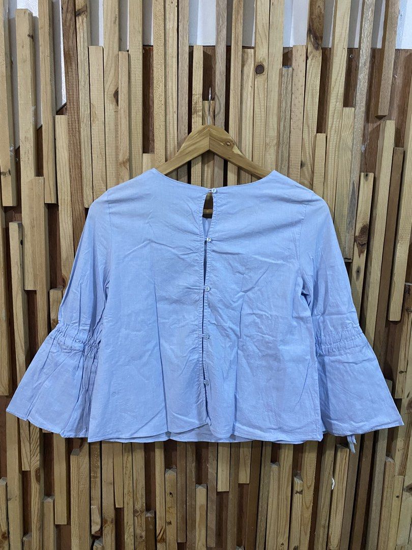 Zara Charm Detail Blouse (Category: Blouses) located in Mabalacat. Submitted by calmrabbit.ae2127 (Listing ID 1465298144, Image 3). Description: .