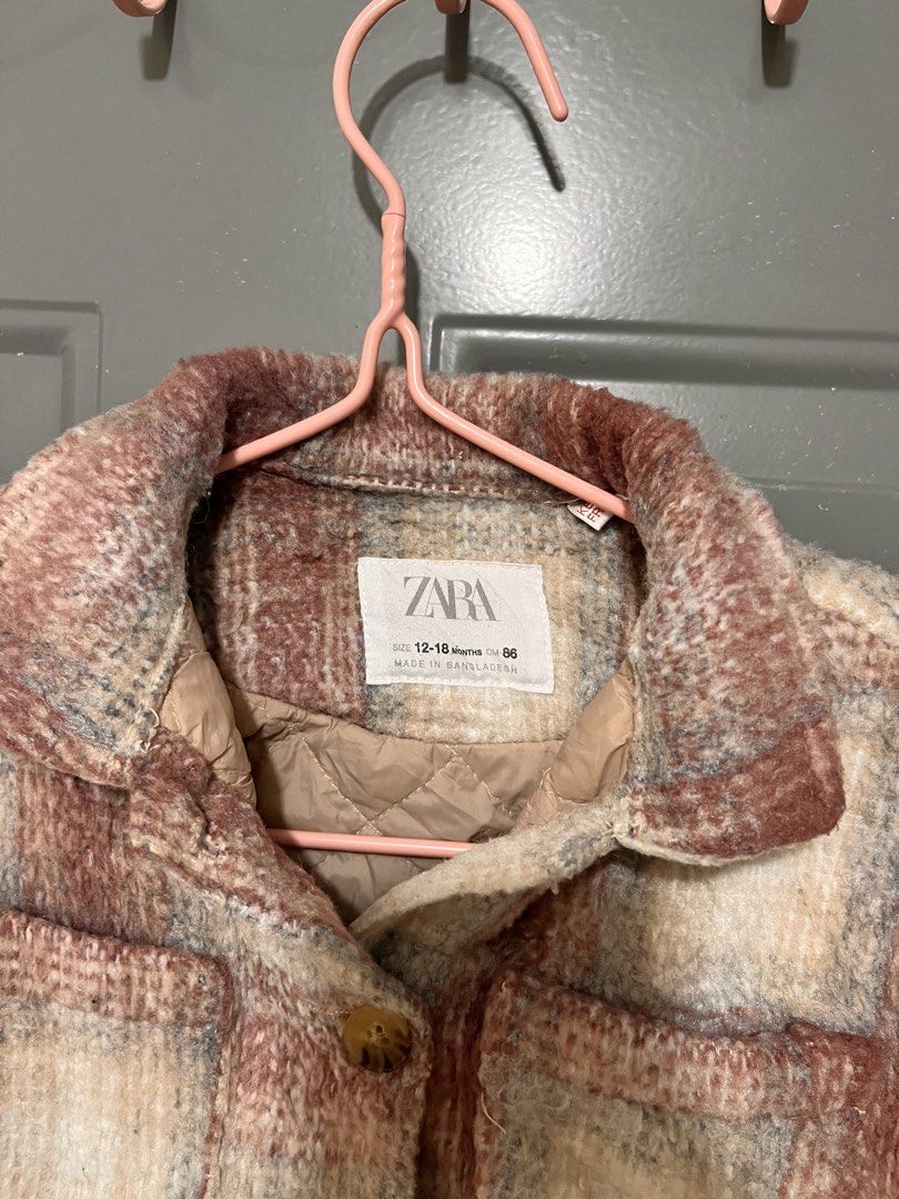 ZARA COAT (Category: Babies & Kids Fashion) located in Manila. Submitted by lucas21 (Listing ID 1465230733, Image 1). Description: - 1 TO 3 YRS OLD - NO FLAWS.