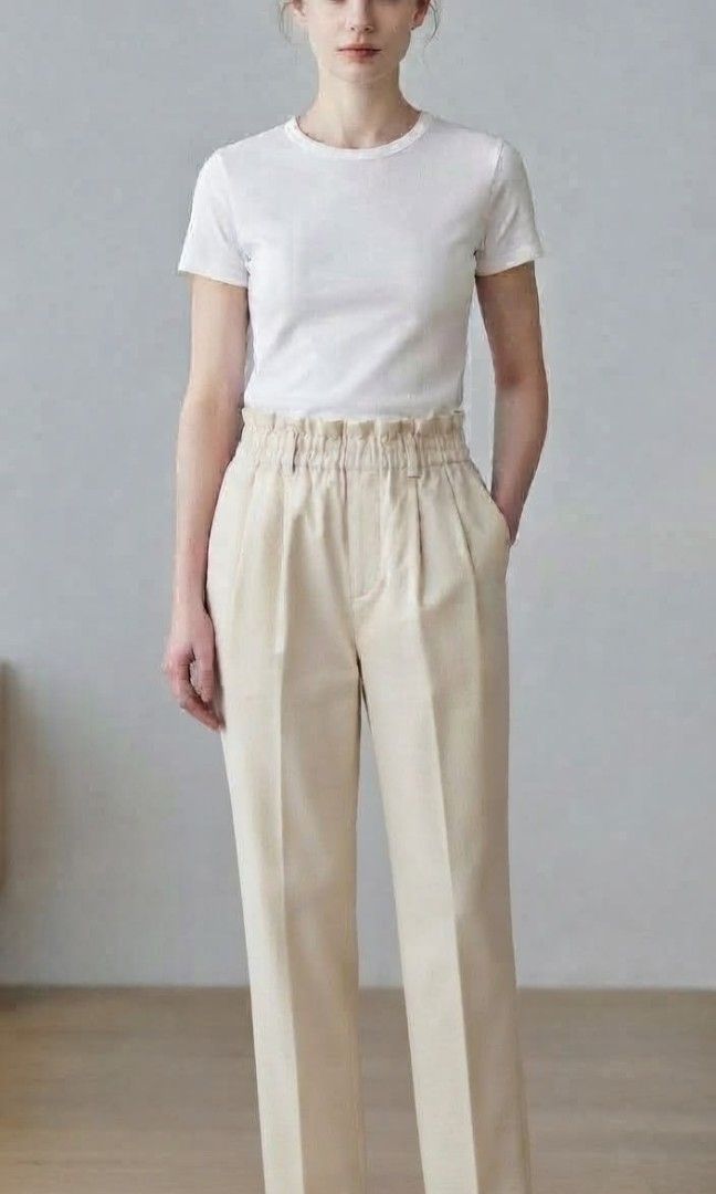 Zara Elastin Relax Pants (Category: Other Bottoms) located in Cebu City. Submitted by cebuanamomshies (Listing ID 1465195715, Image 2). Description: W30-34 Elastic waistband Relaxed Fit Straight Wide Pants With pockets.