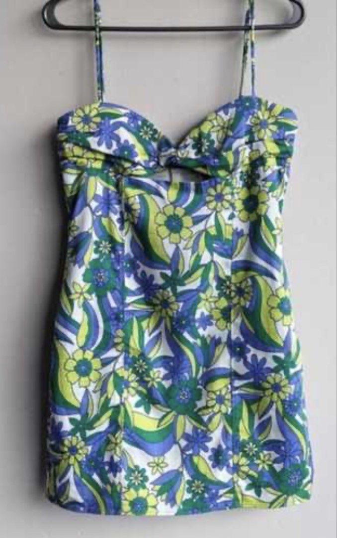 Zara Floral Mini Dress (Category: Dresses) located in Cebu City. Submitted by vanitygurl (Listing ID 1465372267, Image 2). Description: .