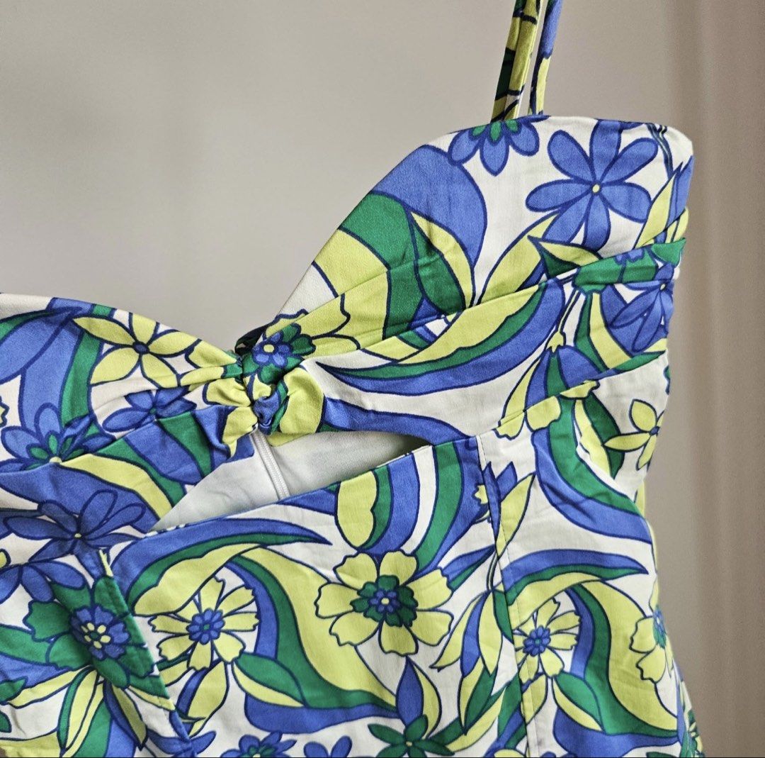 Zara Floral Mini Dress (Category: Dresses) located in Cebu City. Submitted by vanitygurl (Listing ID 1465372267, Image 3). Description: .