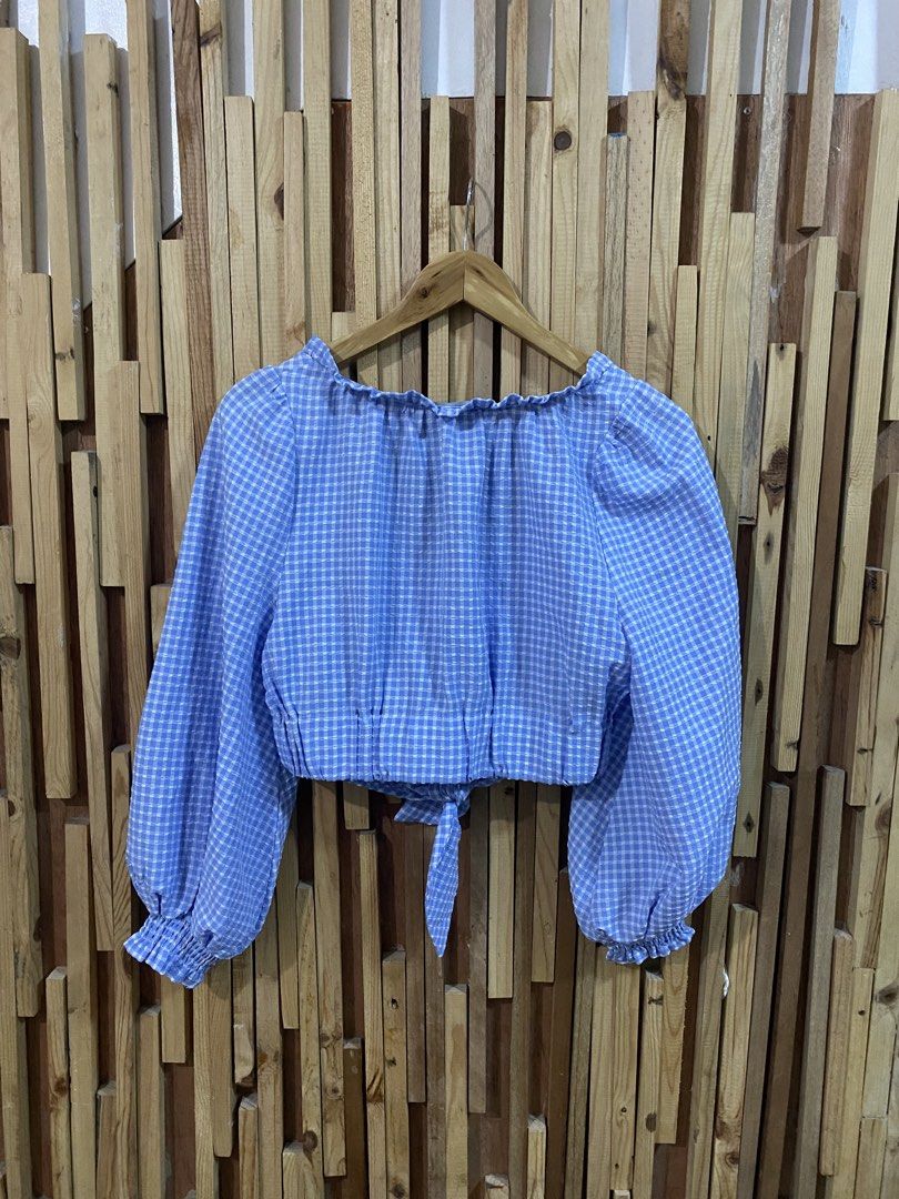 Zara Gingham Blouse (Category: Blouses) located in Mabalacat. Submitted by calmrabbit.ae2127 (Listing ID 1465187790, Image 3). Description: .