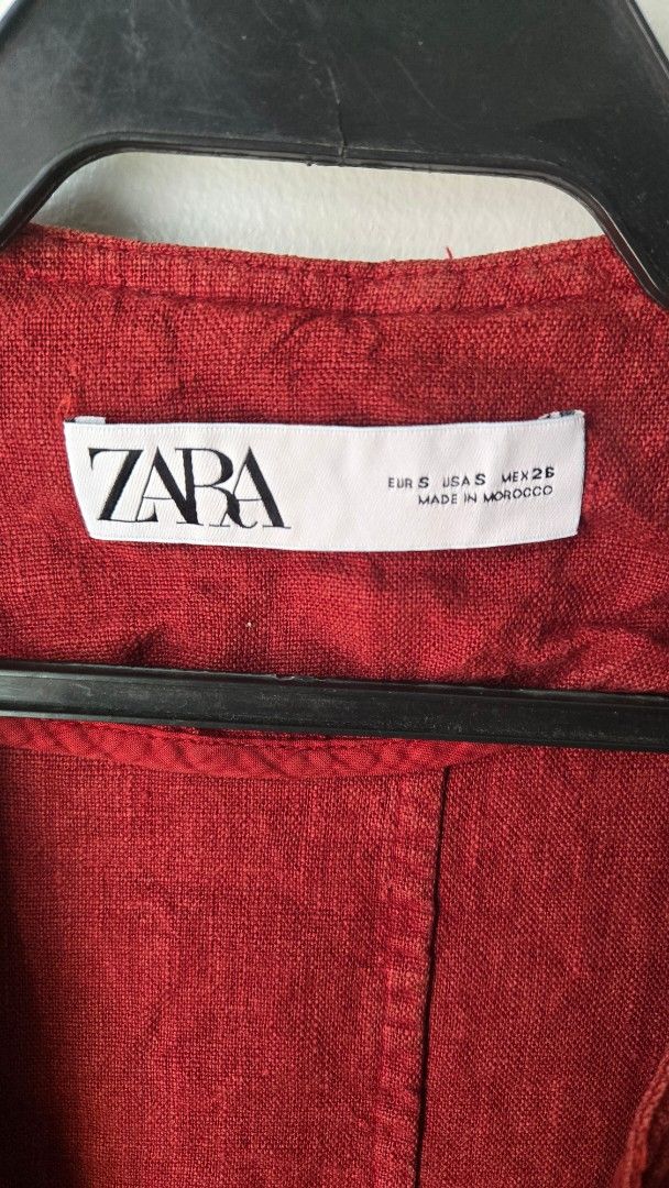 Zara Red Linen Cardigan (Category: Coats, Jackets and Outerwear) located in Manila. Submitted by gratsimaravilla (Listing ID 1465189006, Image 2). Description: - Brand: Zara - Style: Open front cardigan - Color: Rich dark red - Size: S (Made in Morocco) - Fit: Relaxed fit with long sleeves - Material: Lightweight and comfortable - Condition: Great layering piece for casual or evening wear.
