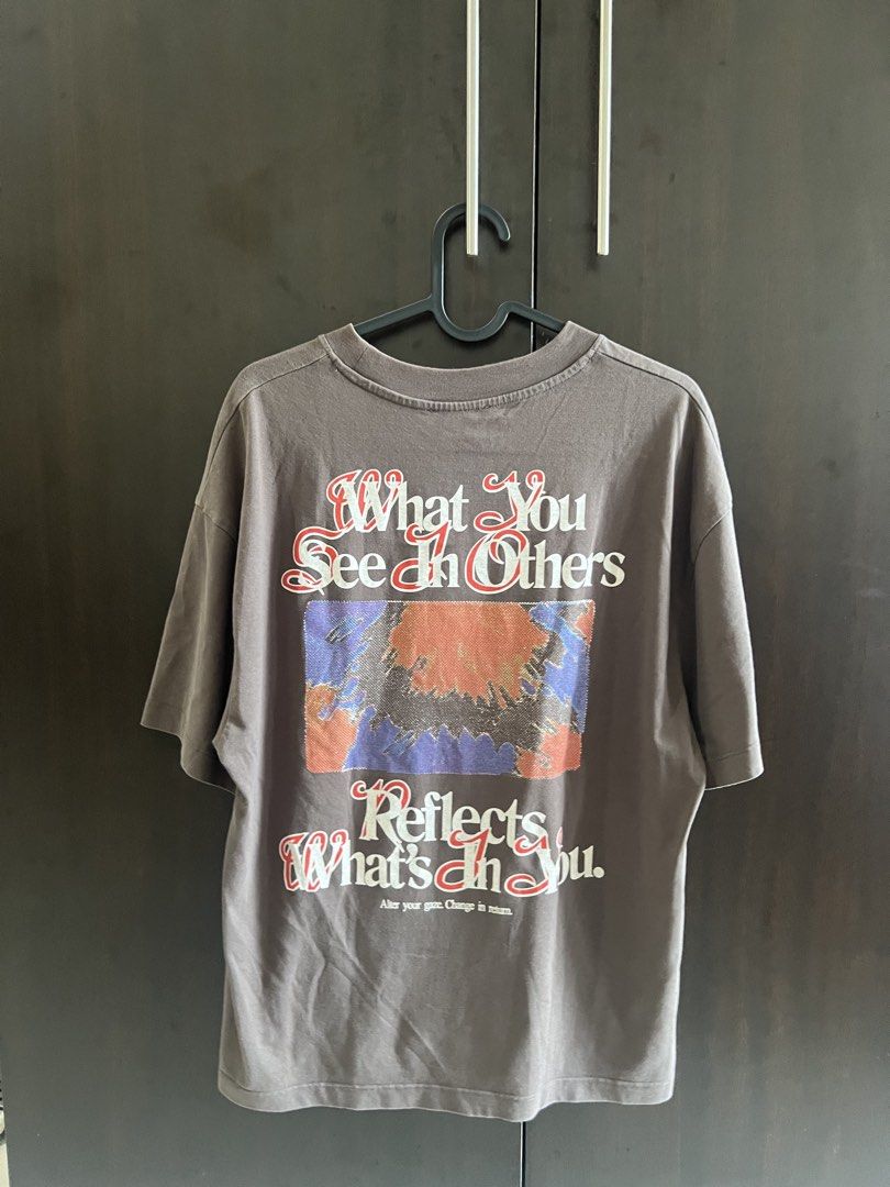 Zara Shirt (Category: Tshirts & Polo Shirts ) located in Marikina City. Submitted by miguelretz (Listing ID 1465219790, Image 2). Description: Zara shirt Slightly cropped Small Rfs: decluterring.