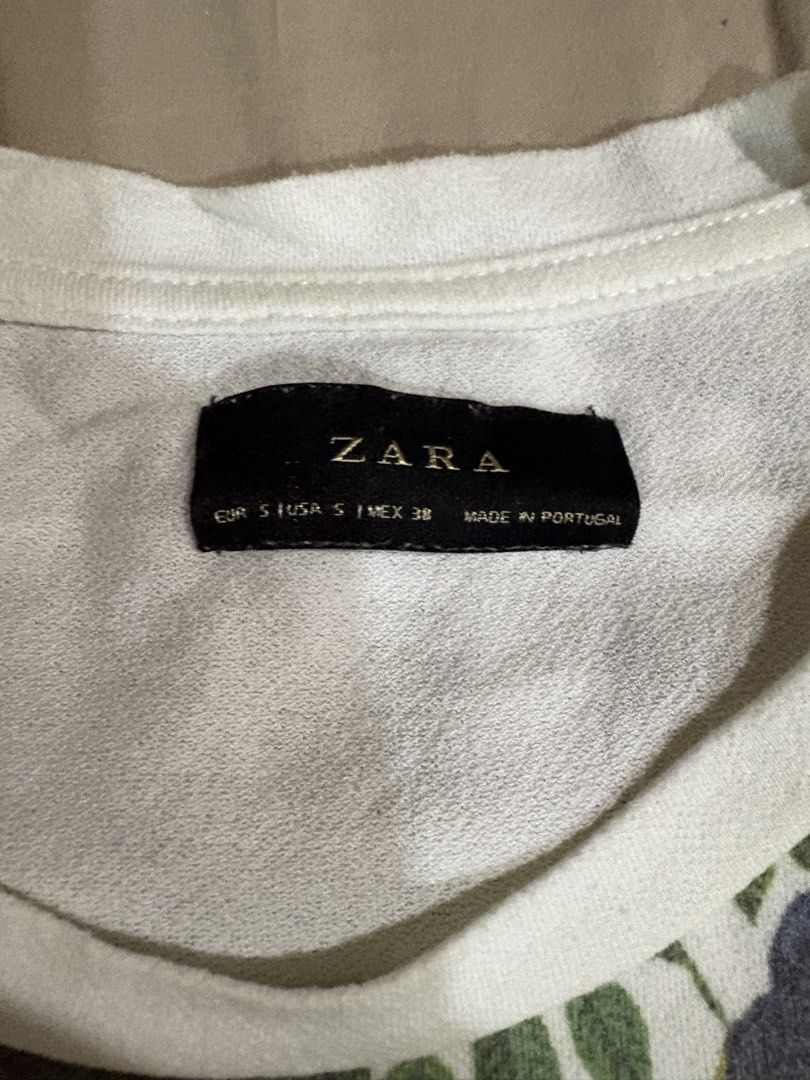 Zara Skull Sequence Tee (Category: Tshirts & Polo Shirts ) located in Mandaue City. Submitted by Jbumendo001 (Listing ID 1465314756, Image 2). Description: 💯% authentic and legit Zara Skull Sequence Tee Design can change Size: S Condition 9/10 shirt only RFS: not my style anymore.