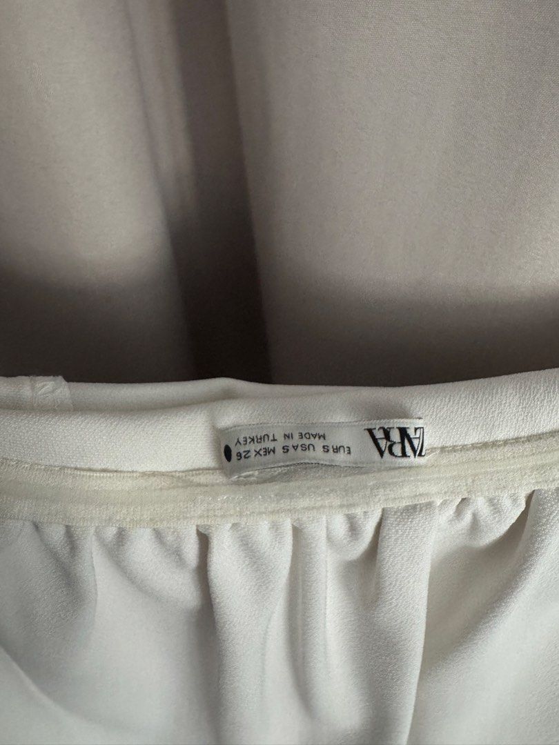 ZARA TUBE (Category: Blouses) located in Quezon City. Submitted by prelovedsaleitems (Listing ID 1465179667, Image 2). Description: .