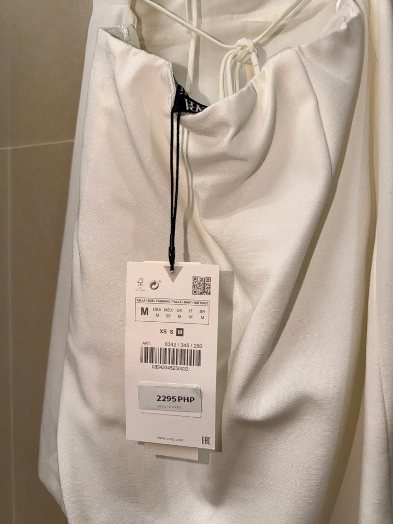 Zara white dress (Category: Dresses) located in Manila. Submitted by benzey (Listing ID 1465214989, Image 3). Description: .