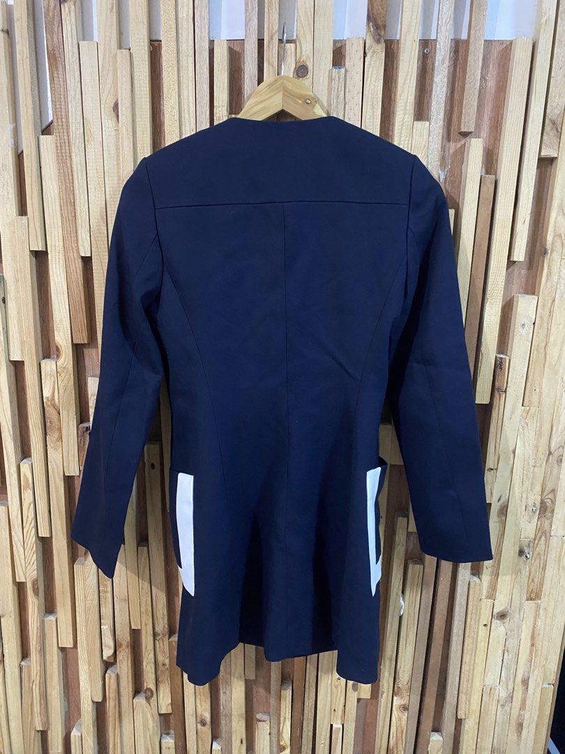 Zara Zip Coat (Category: Coats, Jackets and Outerwear) located in Mabalacat. Submitted by calmrabbit.ae2127 (Listing ID 1465294707, Image 3). Description: .