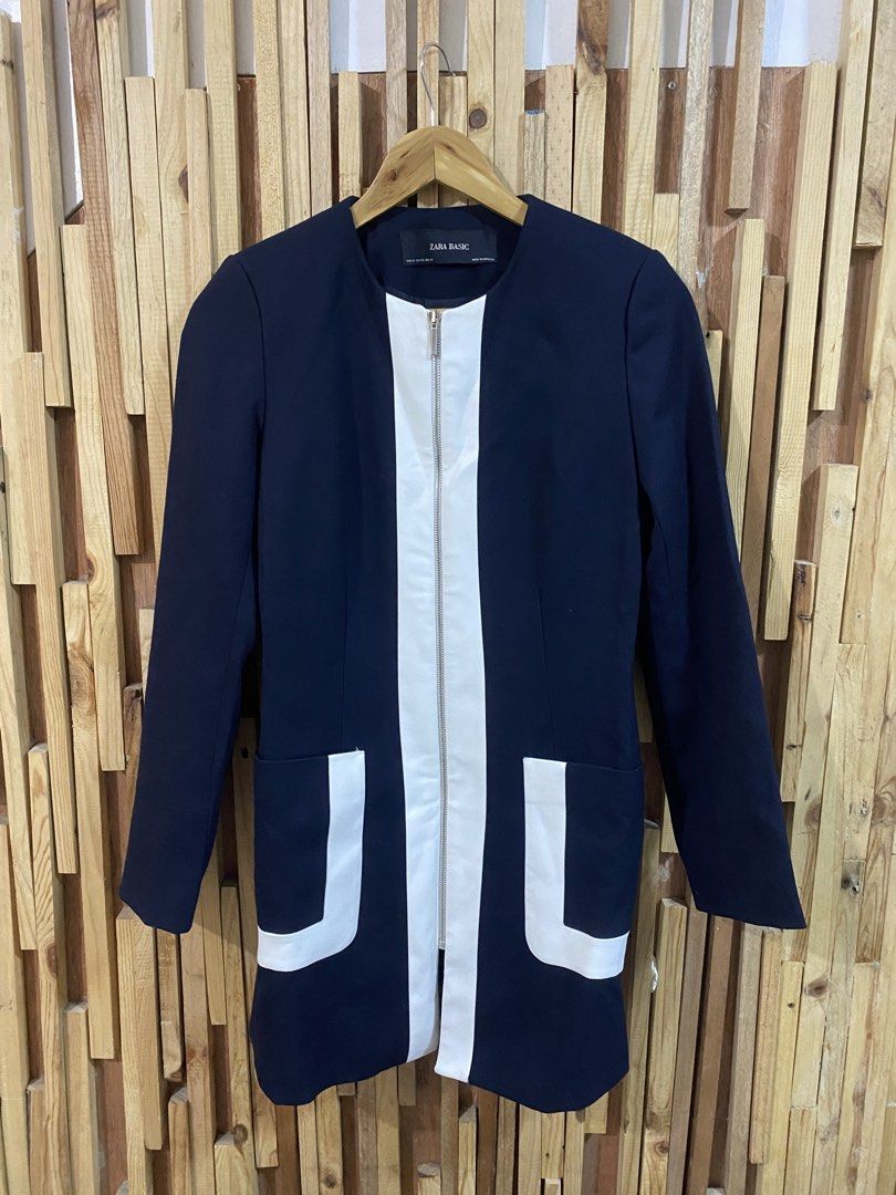 Zara Zip Coat (Category: Coats, Jackets and Outerwear) located in Mabalacat. Submitted by calmrabbit.ae2127 (Listing ID 1465294707, Image 2). Description: .