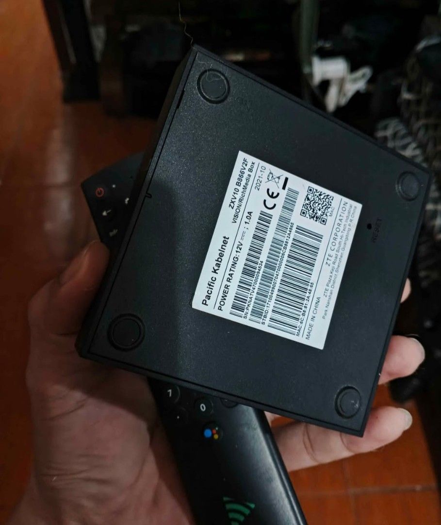 zte 4k/full HD android box (Category: TV Parts & Accessories) located in Manila. Submitted by royalowl.cfe5f1 (Listing ID 1465347714, Image 2). Description: fir sale 900 only.. good as new , once lang nagamit.. 4k/full HD android box complate accesories with box android box. lan cable hdmi power cord free optical cable remote loc: malabon.
