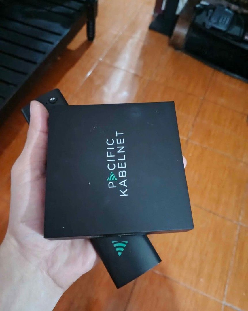 zte 4k/full HD android box (Category: TV Parts & Accessories) located in Manila. Submitted by royalowl.cfe5f1 (Listing ID 1465347714, Image 3). Description: fir sale 900 only.. good as new , once lang nagamit.. 4k/full HD android box complate accesories with box android box. lan cable hdmi power cord free optical cable remote loc: malabon.