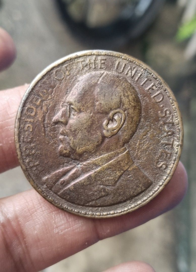 1920 Wilson Dollar (Category: Currency) located in Manila. Submitted by bjie2700446238 (Listing ID 1467116522, Image 1). Description: Hard to find.