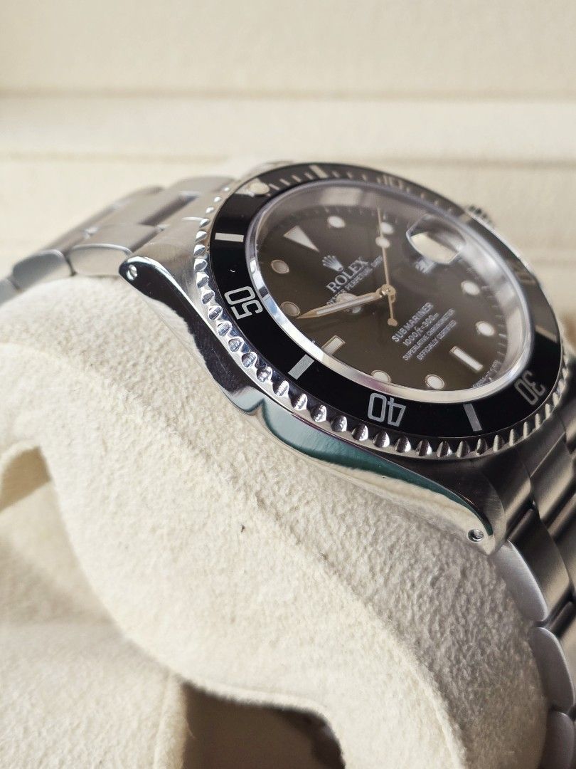 1995 Rolex Submariner Date 40 16610 Complete (Category: Luxury Watches) located in Makati City. Submitted by rvffy (Listing ID 1467084877, Image 3). Description: Rolex Submariner Date 40 PRICE: Php548,000 Year: 1995 Size: 40mm Model: Submariner Date 40 Model Number: 16610 Links: 12 (Complete) RoIex Guarantee Card/Certificate: Yes Rolex Box: Yes PM for inquiries. 📍 One Ayala, 1 Ayala Ave cor. Edsa, Makati City #116610ln #116610lv #16610 #16610lv 