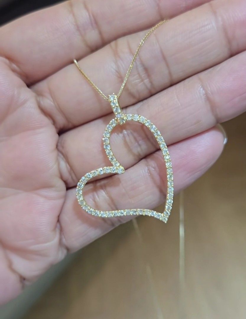 1carat diamond Open Heart necklace (Category: Necklaces) located in Malolos. Submitted by keenhorse_ef38ab (Listing ID 1467056866, Image 1). Description: 1carat diamond 14Karat gold.