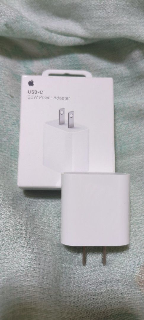 20W USB-C Iphone Power Adapter (Category: Chargers & Cables) located in Antipolo. Submitted by Skydreamer027 (Listing ID 1467097141, Image 1). Description: 20W USB-C Iphone Power Adapter from Power Mac.