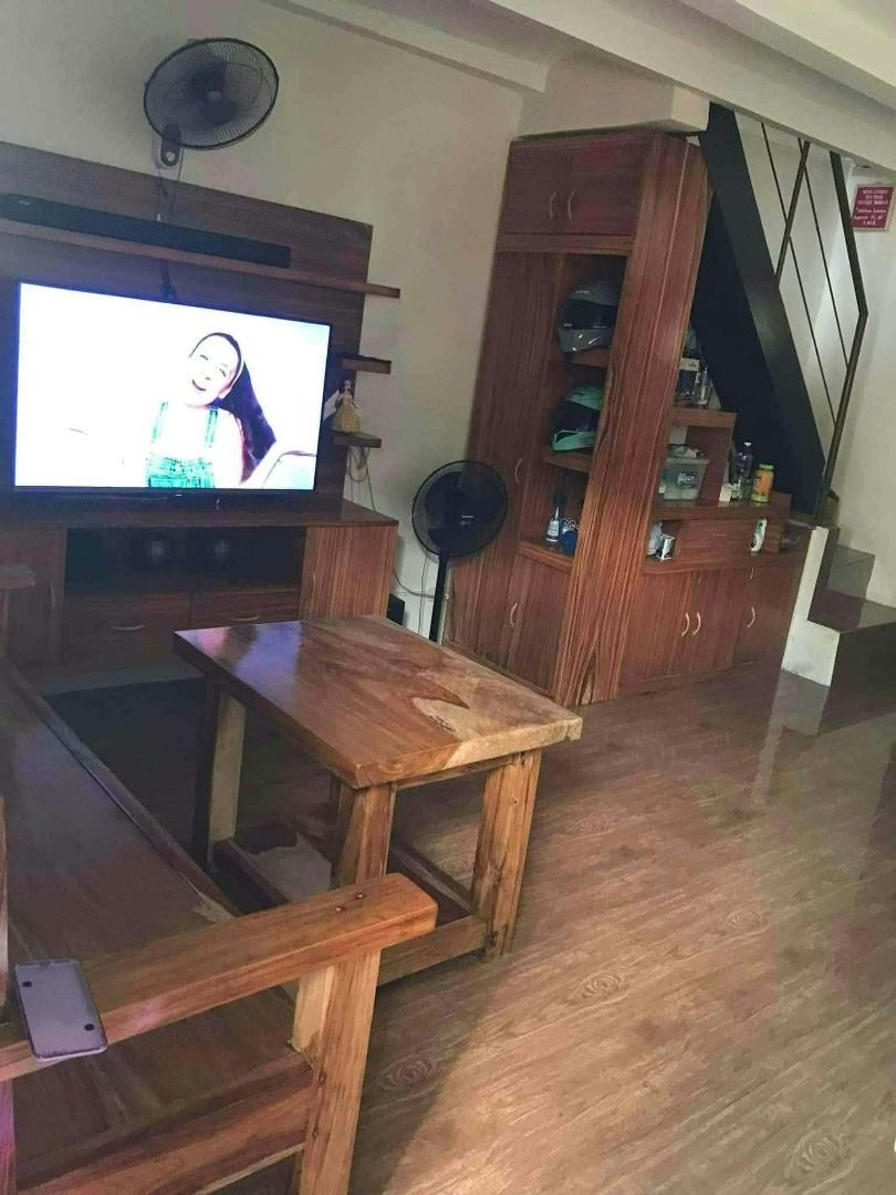 2-Storey Unit in Ridgepoint Subdivision, Teresa, Rizal (Category: Townhouse) located in Caloocan City. Submitted by topland.f70abe (Listing ID 1467101894, Image 1). Description: Location: Ridgepoint Subdivision Phs. 1, Teresa, Rizal Block 1 (Near the gate) Lot Area: 40 sq.m Floor Area: 46 sq.m Cash Price: ₱2,500,000 ✔️ Fully Paid ✔️ Clean Title ✔️ Available for Bank Financing ✔️ Ready for occupancy House feature: 2 Bedrooms (Partitioned) Kitchen 