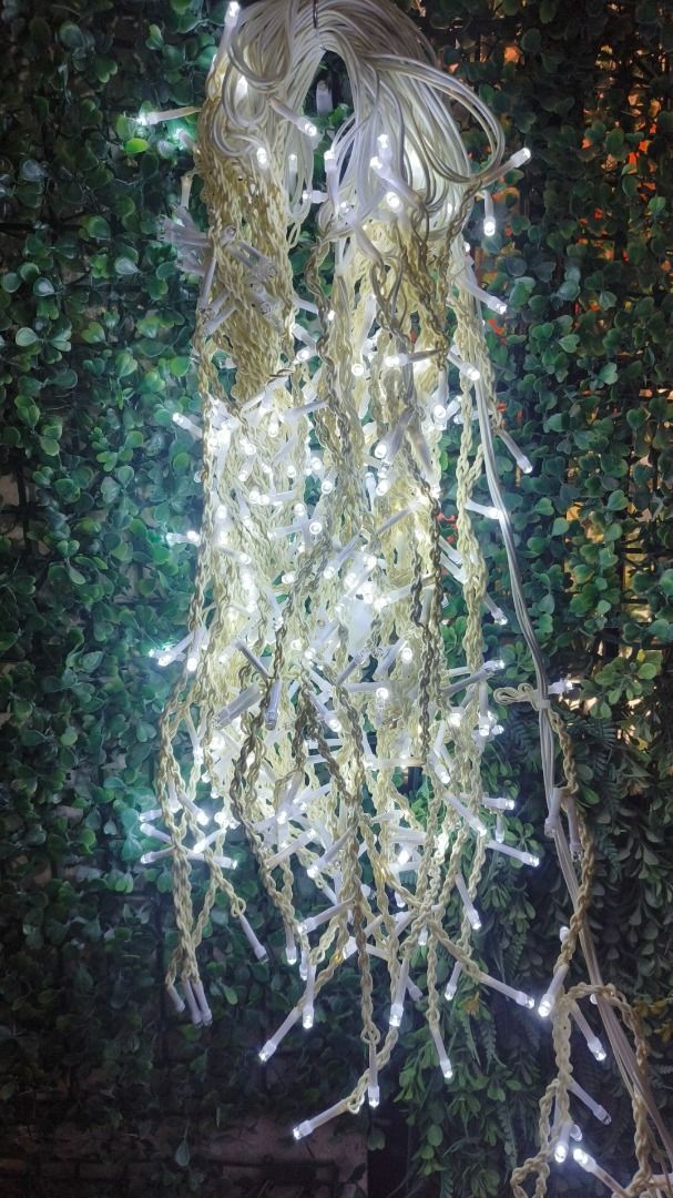 400L Curtain Light With Strobes (Category: Other Home Decor) located in Manila. Submitted by glenndy_07 (Listing ID 1466998106, Image 2). Description: 400L Curtain Light With Strobes Price: P1,100.00 Product Specifications: LED Count: 400 Lighting Mode: Steady with Strobe Lights Dimensions: 8 meters (width) x 80cm (drop) Wire Type: White Voltage: 230V Wattage: 12W Frequency: 60Hz Certification: ICC Certified and Compliant Colour Options: Warm Whi