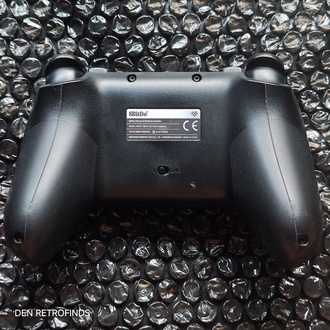 8BitDo Ultimate 2C Wireless Controller (Category: Controllers) located in Manila. Submitted by Dencios_Manila (Listing ID 1467165045, Image 3). Description: - Model: 81HD 8BitDo Ultimate 2C Read all info below before buying. Settle your payment within 24hrs. FOR SALE 8bitdo 2C Wireless Controller for Android/Windows *Transparent Black Edition PRICE 600 ITEM CONDITION: Tested all buttons in working condition via bluetooth on my Android phone. Hall