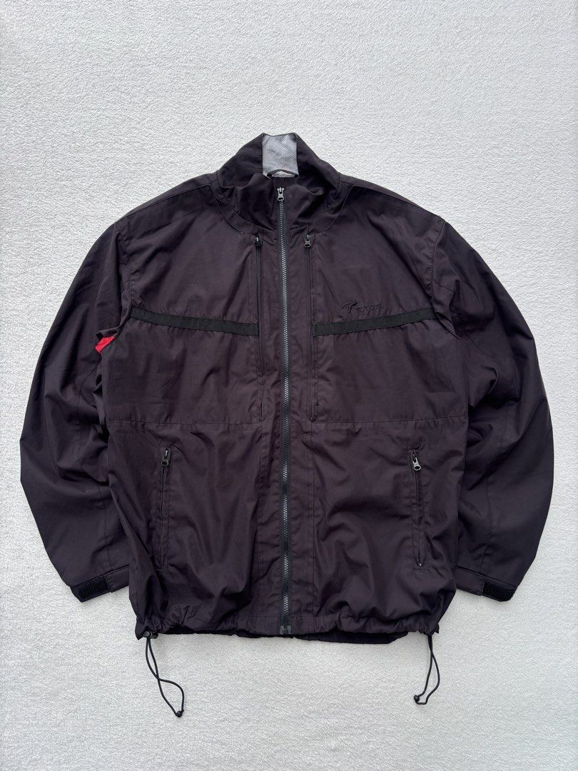 90s Toyota Utility Jacket (Category: Coats, Jackets and Outerwear) located in Baguio. Submitted by thecollector2600 (Listing ID 1467125000, Image 3). Description: Shoulder pockets on each side Large Pit to pit-25” Length-28” Shoulders-21” Sleeves-25”.