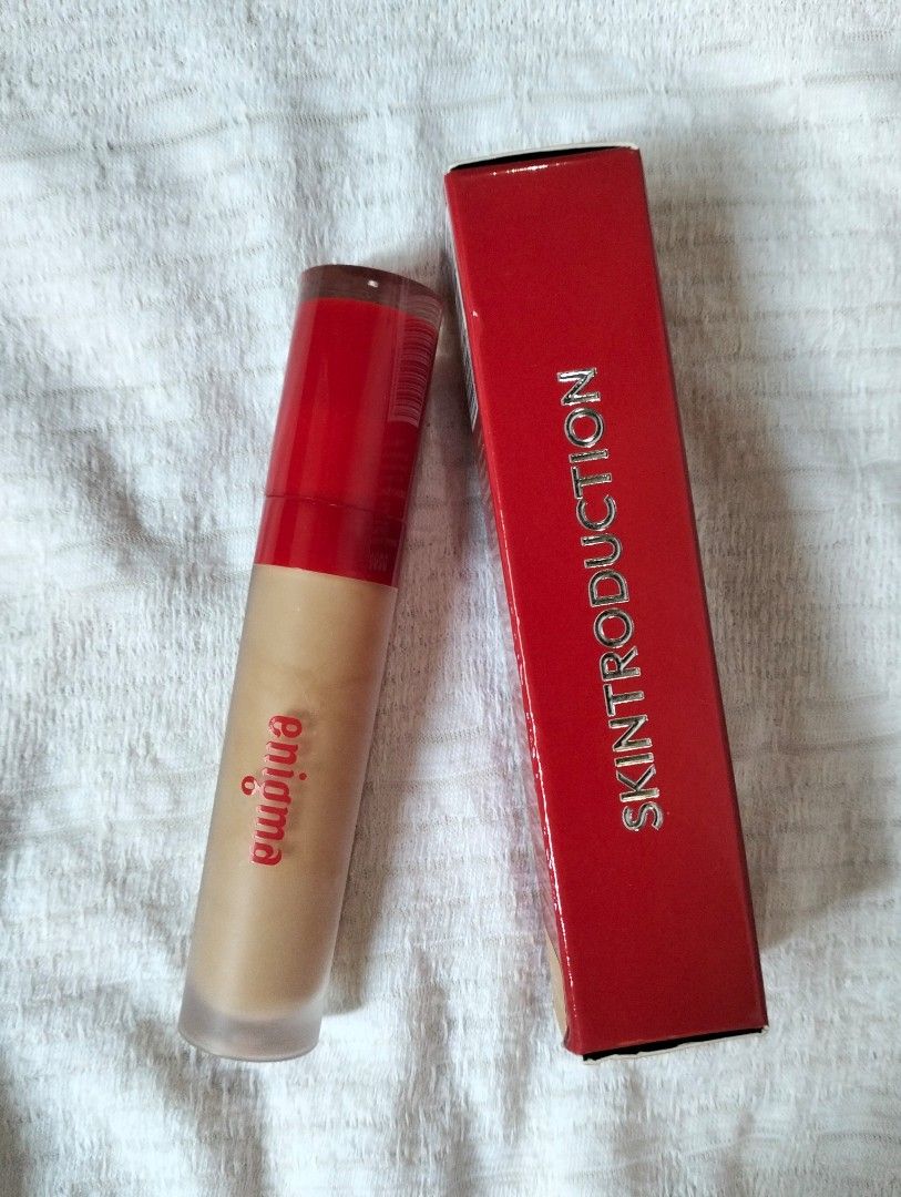 ⋆ Enigma Skintroduction Long Wear Liquid Concealer (Category: Makeup) located in Koronadal. Submitted by luxia.nia024 (Listing ID 1467062965, Image 1). Description: ⋆ Enigma Skintroduction Long Wear Liquid Concealer, Used it twice it didn't match my shade — Light Beige ₱245.
