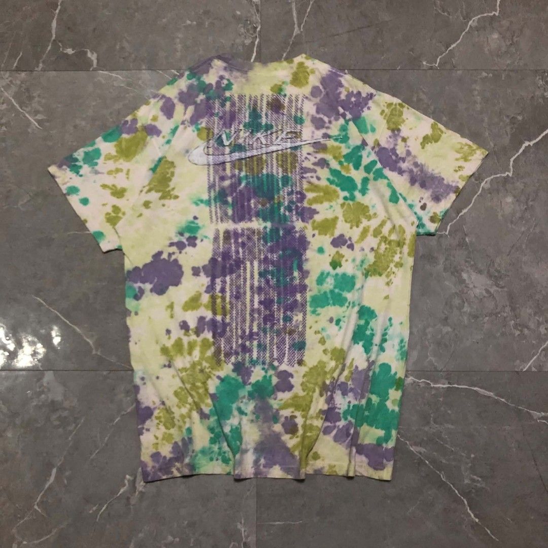 🔱 NIKE TIE-DYE 🔱 (CREW NECK) (Category: Activewear) located in Cebu City. Submitted by cj_thrift (Listing ID 1467156352, Image 2). Description: 🔱 NIKE TIE-DYE 🔱 (CREW NECK) -Size: M (can fit L to XL) -Length: 31 -Width: 23 -Color rate: 10/10 -Excellent condition PRICE: 🔖 430 Only! ♻️UNLI VIDEOCALL WITH ITEM/ UNLI VOUCH IF LEGIT SELLER♻️ ✈️CAN SHIPPED NATIONWIDE 🚚JNT OR LBC COURIER 📍MINGLANILLA, CEBU ‼️SOBRANG SOLID PA NETO MGA BOSS‼️.