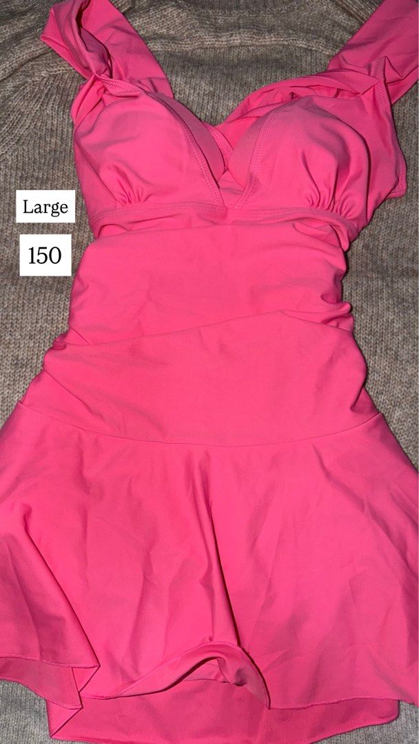 💗 SWIMSUIT 4 SALE 💗 (Category: Bikinis & Swimsuits) located in Marilao. Submitted by callieboutique (Listing ID 1467097792, Image 3). Description: 💗 SWIMSUIT SALE 💗 ✨ Lightly used, still in great condition ✨ Sizes & prices shown in the photo ✨ Payment: Bank Transfer or GCASH only ✨ Delivery: Lalamove, LBC, J&T ✨ Special deal: Buy all pieces & get a discount!.