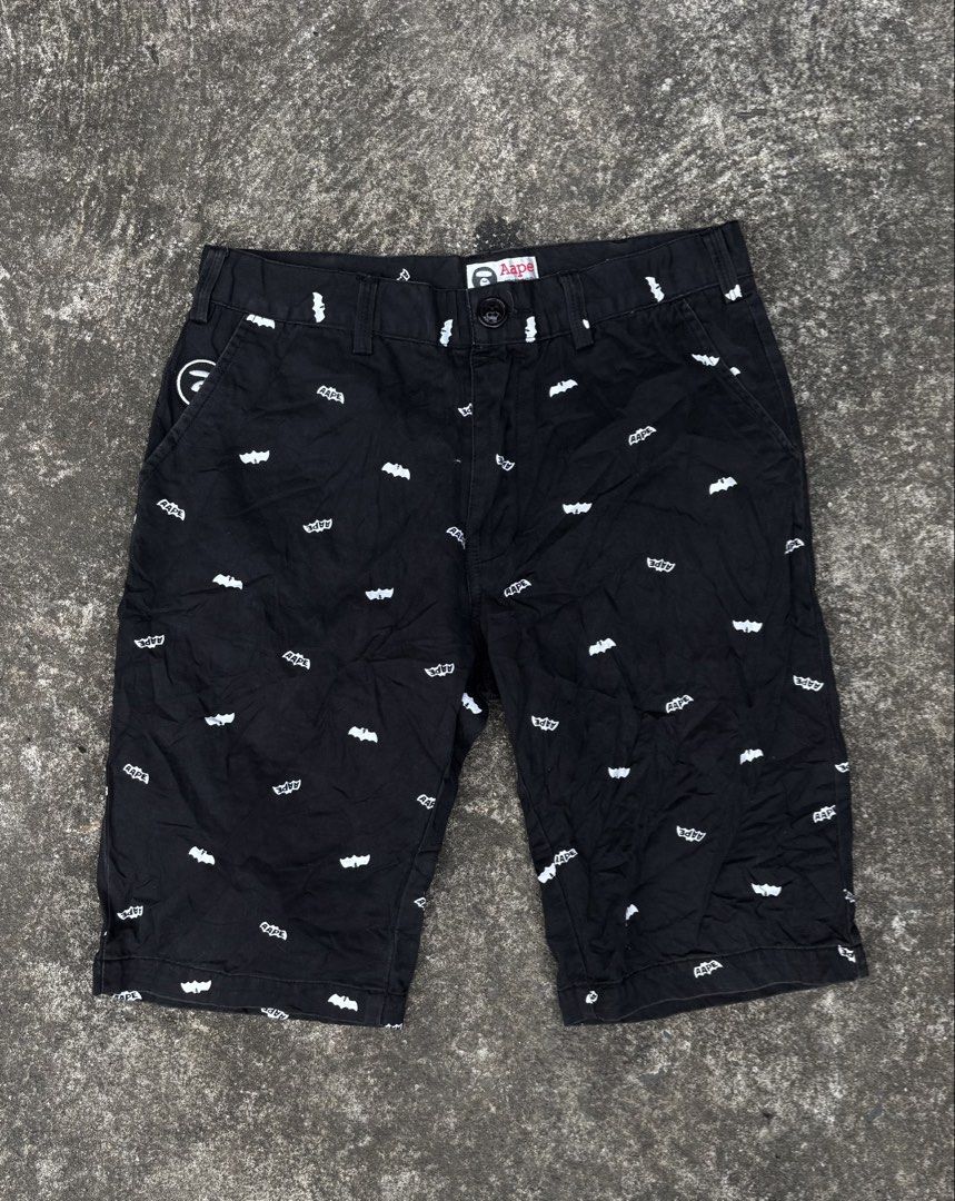 Aape By A Bathing Ape Bat Print Shorts Black (Category: Shorts) located in Naga. Submitted by ajrc.shop (Listing ID 1467084756, Image 1). Description: Nike Alumni Black short ✅Size: L ✅Width: 34-38 ✅Length: 20 ✅Color Rate: 9/10 ✅Issue: Pinhole ✅Need Wash ✅Location: Bicol Naga City, Camarines Sur ✅Courier: J&T Express/Flash Express ✅MOP: Gcash only.