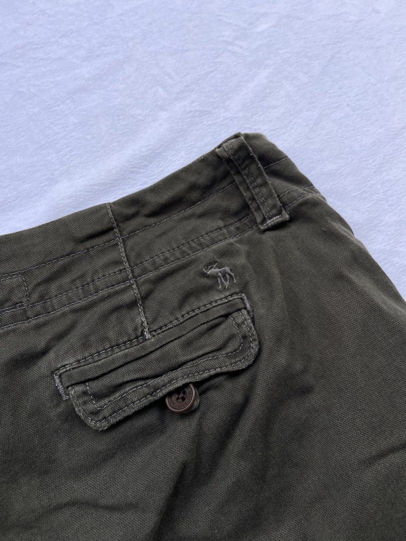 Abercrombie (Category: Shorts) located in General Santos City (Dadiangas). Submitted by kala_chuchi (Listing ID 1467139129, Image 3). Description: Abercrombie & Fitch Size. 0 30 inches waistline best fit 9 inches length 10.5 inches leg opening No flaws Over all condition Excellent Mine. 350 Steal. 50/100 increments Claim. 1000.