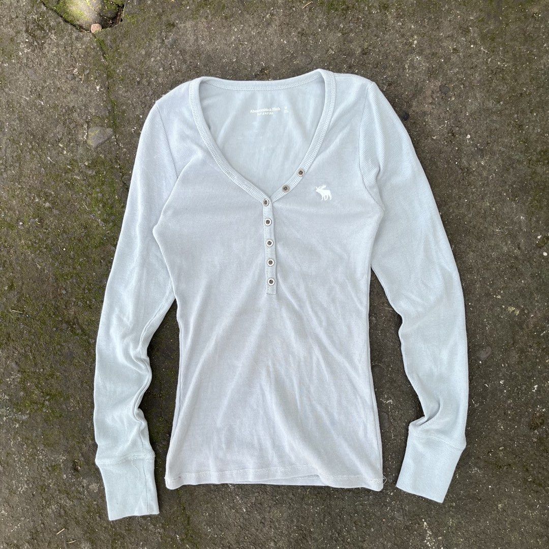 Abercrombie & Fitch Henley (Category: Longsleeves) located in Nagcarlan. Submitted by swiftgem-d189 (Listing ID 1467029835, Image 1). Description: Pm for more details!.