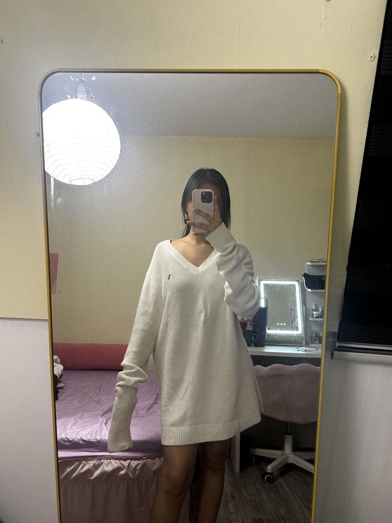 Abercrombie & fitch long sleeves (Category: Longsleeves) located in San Pablo. Submitted by jazzy.407 (Listing ID 1467104306, Image 3). Description: Large on tag. .