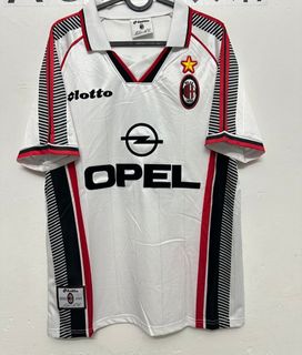 (Category: ) located in . Submitted by msia_football_jersey (Listing ID 1467026902, Image 1). Description: .