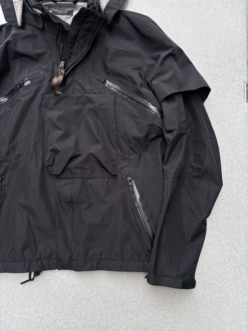 Acronym J1A- GT Goretex Jacket (Category: Coats, Jackets and Outerwear) located in Baguio. Submitted by thecollector2600 (Listing ID 1467058665, Image 3). Description: Large on tag Medium to large fit 22” x 24” x 17.5” x 24”.