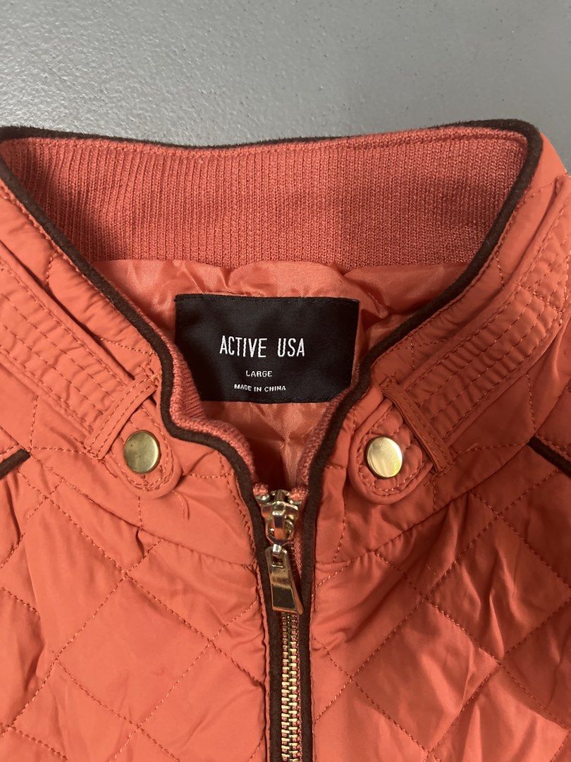 Active USA Quilted Vest Peach Size L (Category: Vests) located in Bulacan. Submitted by Domozz (Listing ID 1467028047, Image 3). Description: Width 18 Length 23 Stretchable.