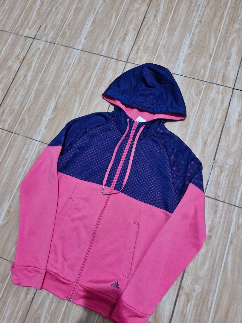 Adidas dri fit (Category: Coats, Jackets and Outerwear) located in Antipolo. Submitted by kentoy6666 (Listing ID 1467132910, Image 2). Description: .