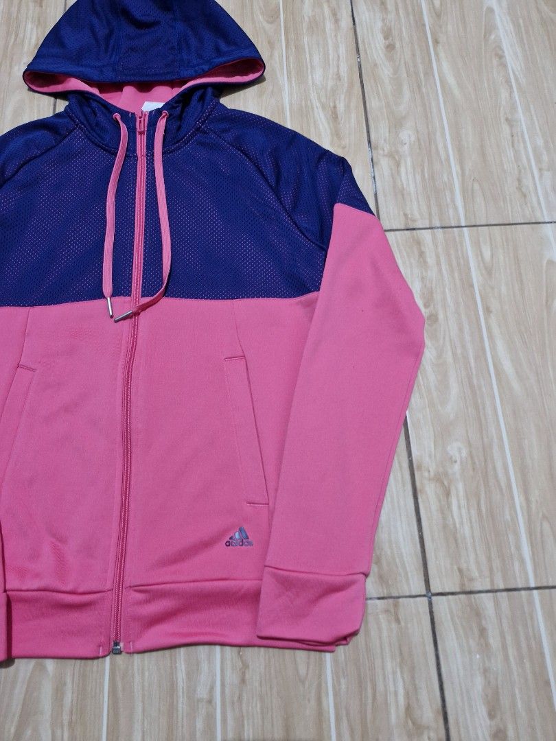 Adidas dri fit (Category: Coats, Jackets and Outerwear) located in Antipolo. Submitted by kentoy6666 (Listing ID 1467132910, Image 3). Description: .