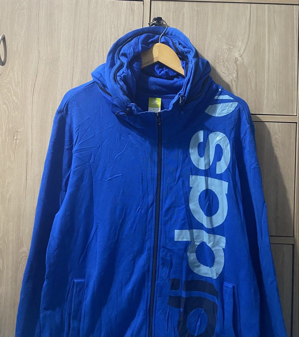 ADIDAS Fullzip jacket (Category: Coats, Jackets and Outerwear) located in Binan City. Submitted by rnj_affordable (Listing ID 1467128232, Image 1). Description: Heavy cotton big script no issue.