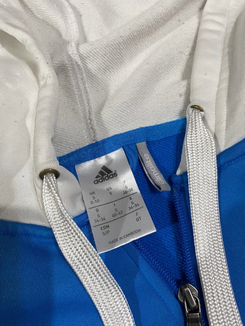 Adidas Jacket Stripes (Category: Activewear) located in Pasig City. Submitted by minnie.12 (Listing ID 1467076909, Image 3). Description: Price is Negotiable 📍Pasig City 🚛 Jnt/lalamove shouldered by buyer MOP: Gcash.