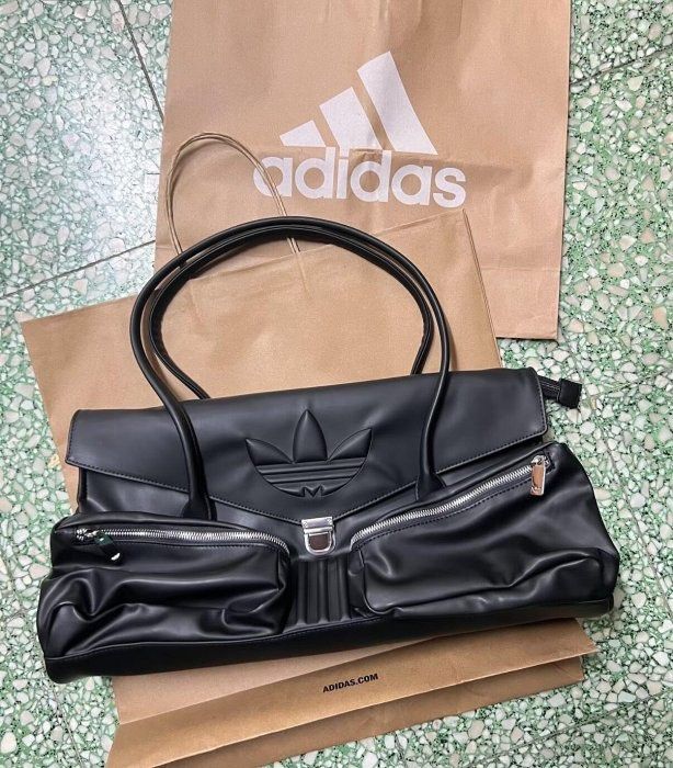 ADIDAS PU LEATHER (Category: Shoulder Bags) located in Malolos. Submitted by sunnysideup2018 (Listing ID 1467167493, Image 1). Description: All MPO items are last price already!♥️ Mura na po lahat yan🥰 JNT/SCO couriers🚛 Message me to order💋.