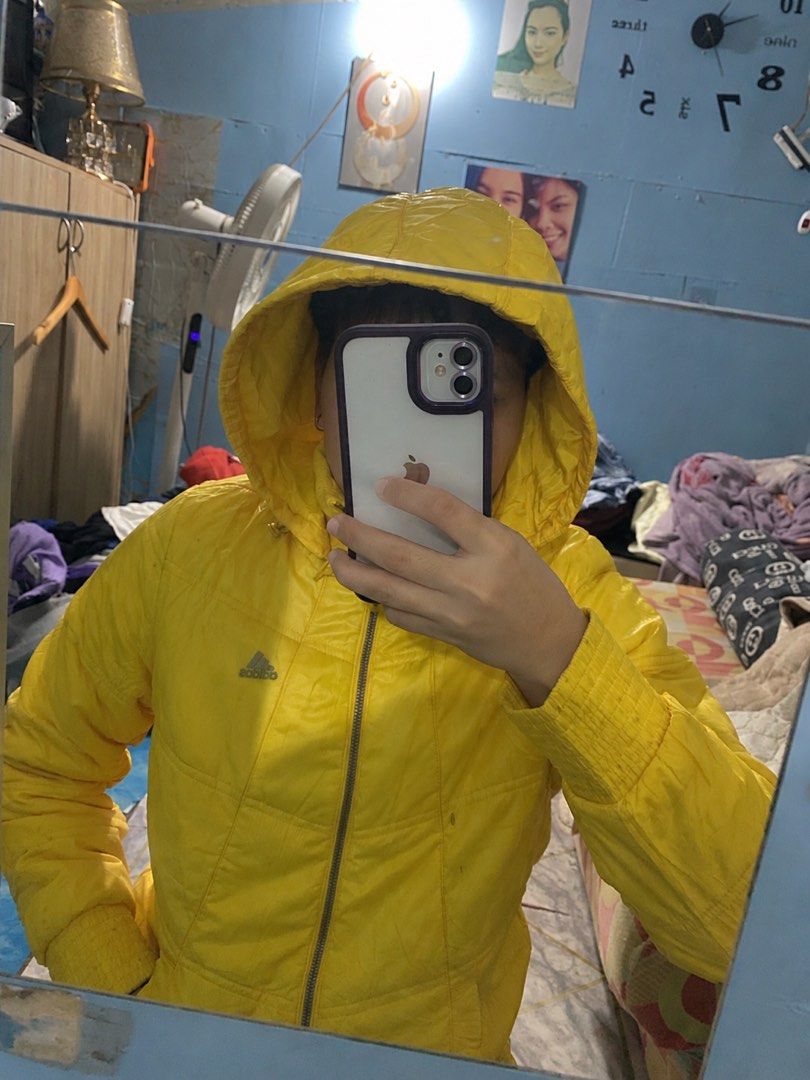 Adidas Puffer Jacket (Category: Coats, Jackets and Outerwear) located in Binan City. Submitted by rnj_affordable (Listing ID 1466989638, Image 2). Description: Adidas Puffer Detachable ang hood needwash gawa ng stain removable naman good as new pag nalabhan.