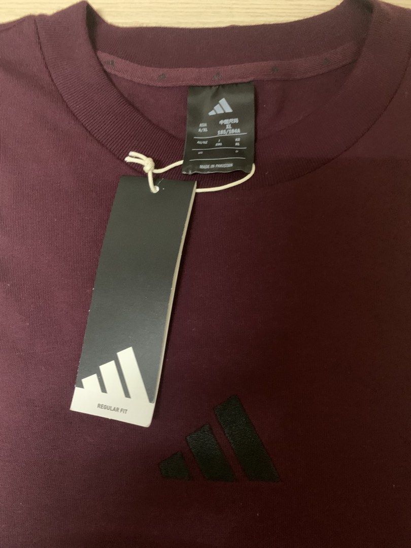 Adidas Tshirt (Category: Activewear) located in Manila. Submitted by carbonstereoxide (Listing ID 1467125877, Image 2). Description: Adidas Essential Regular Tee. Size: XL Bnew With Tags. - 1.1k only free shipping.