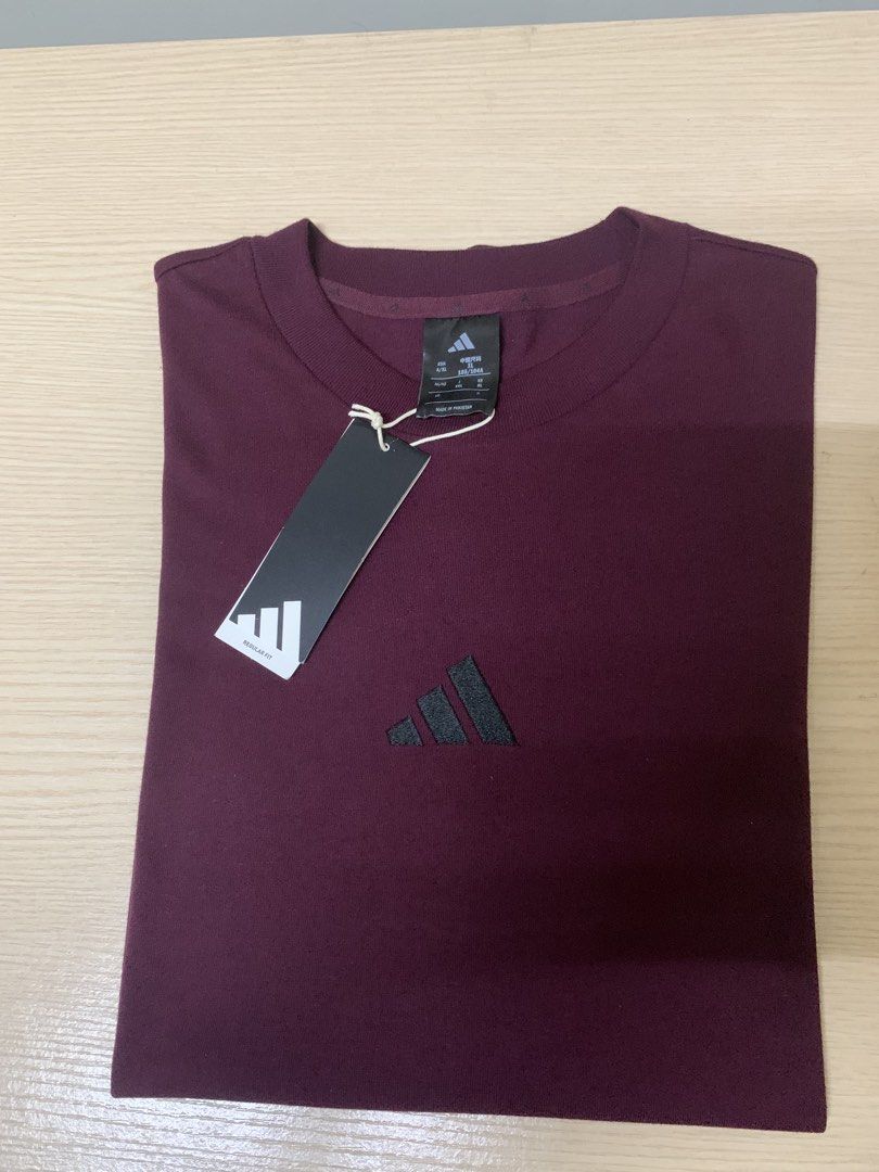 Adidas Tshirt (Category: Activewear) located in Manila. Submitted by carbonstereoxide (Listing ID 1467125877, Image 1). Description: Adidas Essential Regular Tee. Size: XL Bnew With Tags. - 1.1k only free shipping.