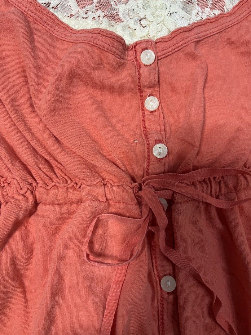 Aeropostale Babydoll Top (Category: Blouses) located in Manila. Submitted by kerlythreads (Listing ID 1460731577, Image 3). Description: xl inner not included issue pinholes & signs of usage (see slides).